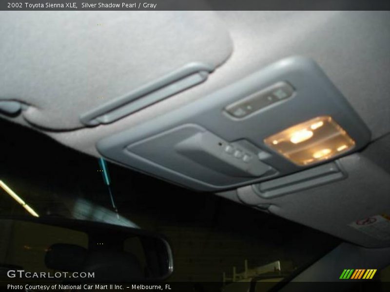 Silver Shadow Pearl / Gray 2002 Toyota Sienna XLE