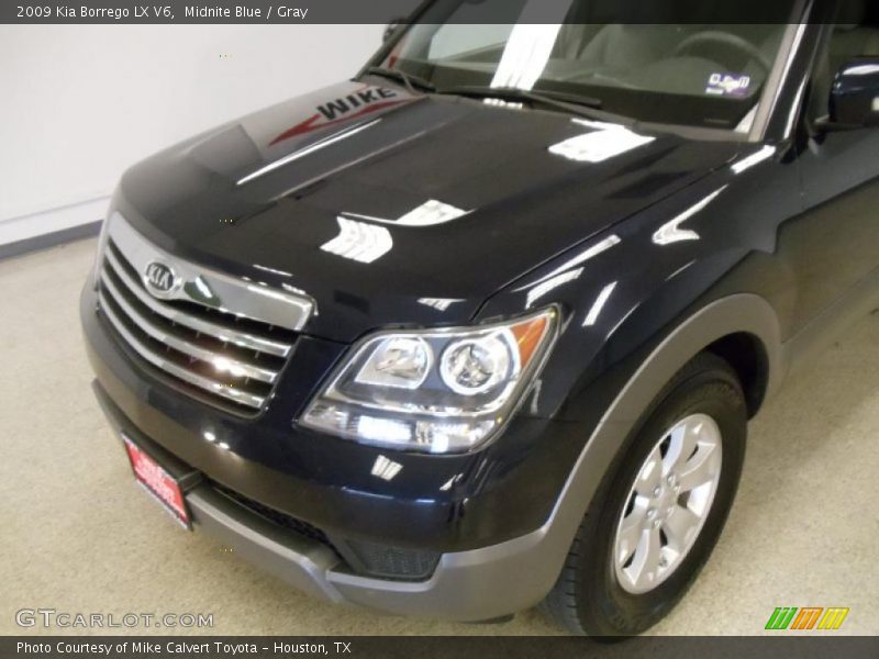 Midnite Blue / Gray 2009 Kia Borrego LX V6