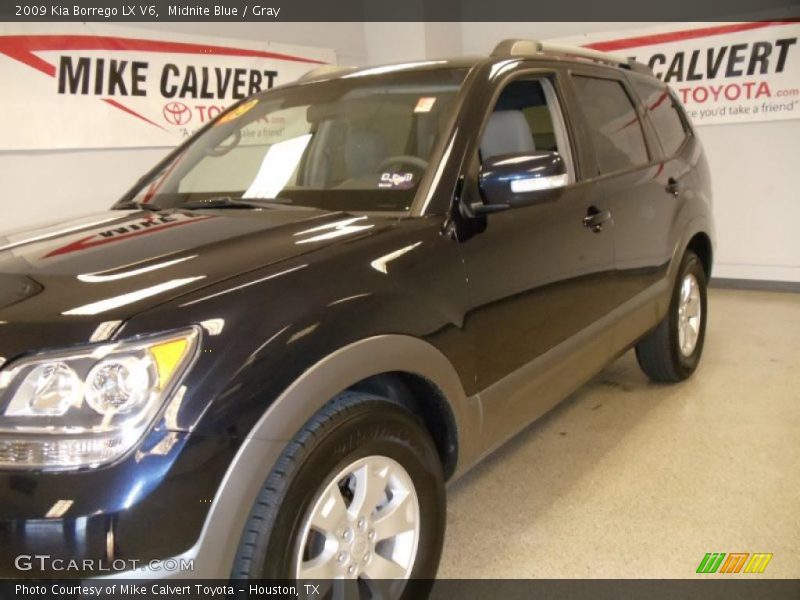 Midnite Blue / Gray 2009 Kia Borrego LX V6