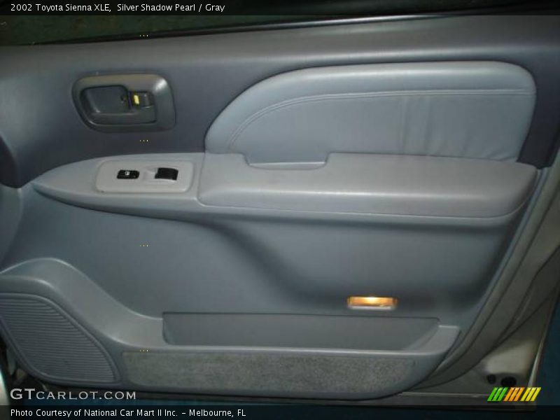 Silver Shadow Pearl / Gray 2002 Toyota Sienna XLE