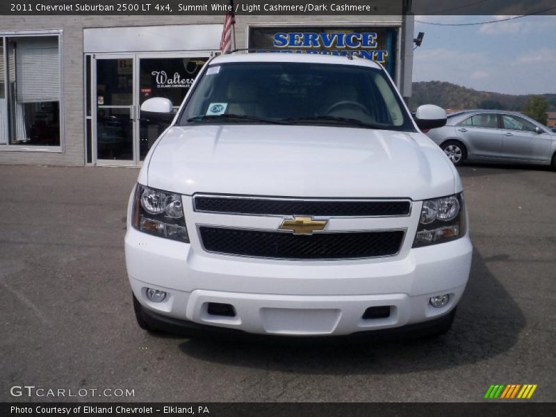 Summit White / Light Cashmere/Dark Cashmere 2011 Chevrolet Suburban 2500 LT 4x4