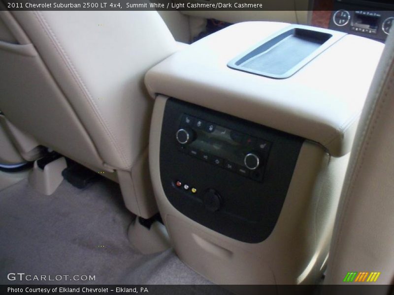 Summit White / Light Cashmere/Dark Cashmere 2011 Chevrolet Suburban 2500 LT 4x4