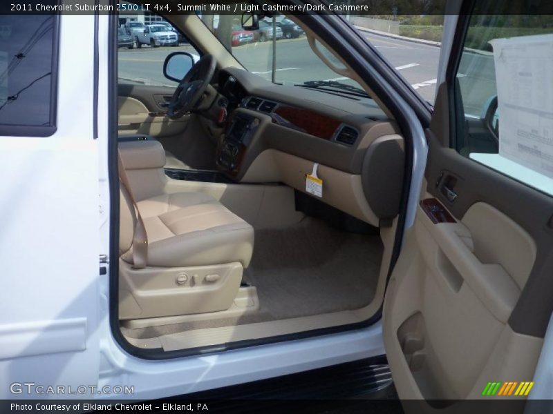 Summit White / Light Cashmere/Dark Cashmere 2011 Chevrolet Suburban 2500 LT 4x4
