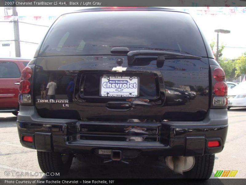 Black / Light Gray 2007 Chevrolet TrailBlazer LS 4x4
