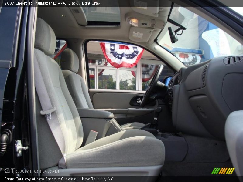 Black / Light Gray 2007 Chevrolet TrailBlazer LS 4x4
