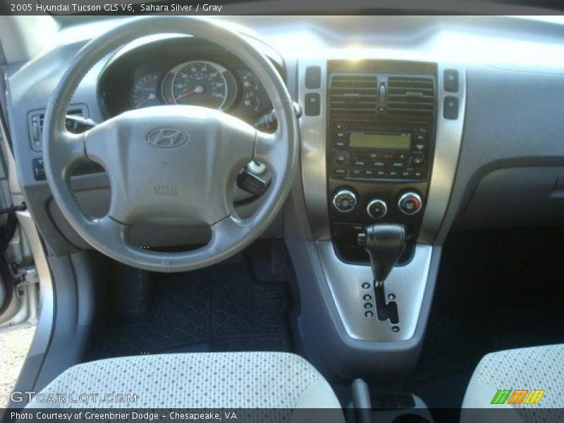 Sahara Silver / Gray 2005 Hyundai Tucson GLS V6