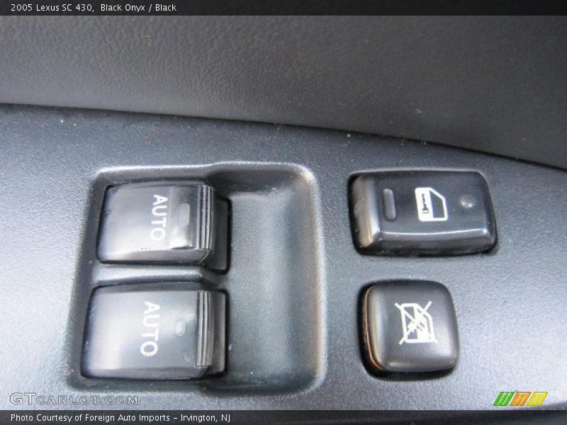 Black Onyx / Black 2005 Lexus SC 430