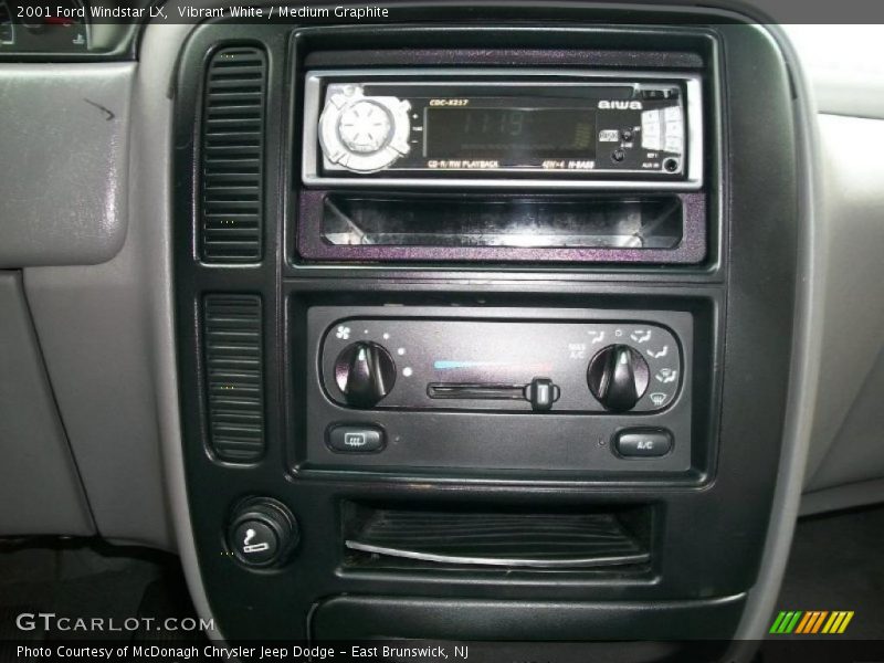 Vibrant White / Medium Graphite 2001 Ford Windstar LX