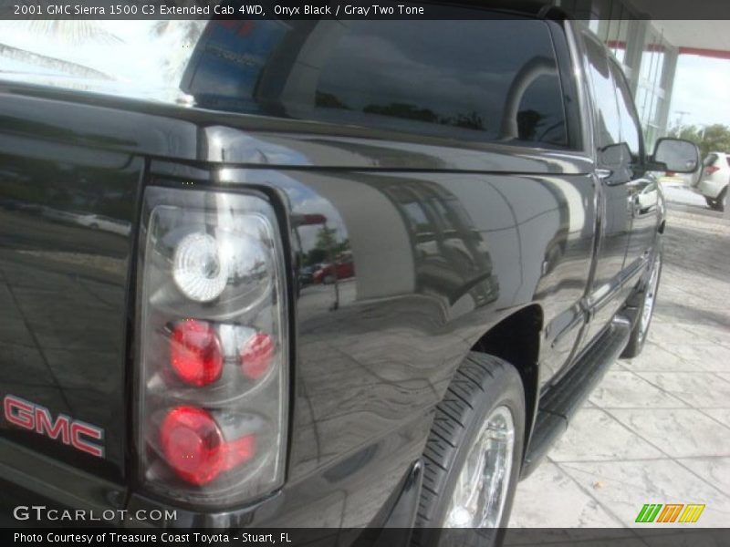 Onyx Black / Gray Two Tone 2001 GMC Sierra 1500 C3 Extended Cab 4WD