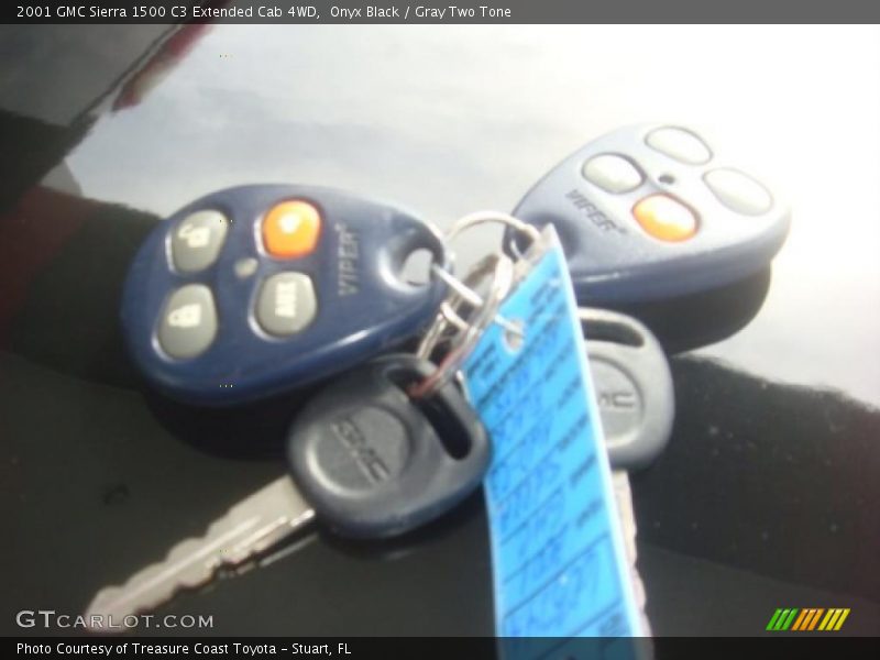 Onyx Black / Gray Two Tone 2001 GMC Sierra 1500 C3 Extended Cab 4WD