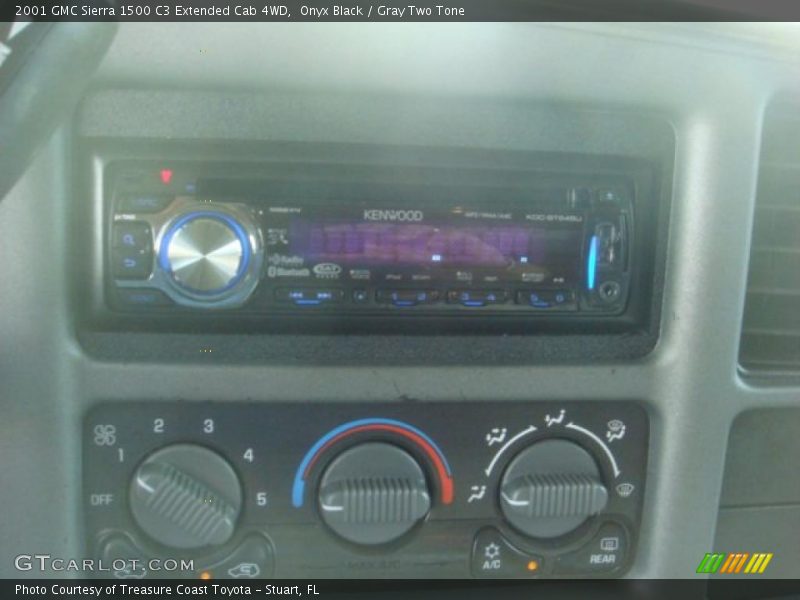 Onyx Black / Gray Two Tone 2001 GMC Sierra 1500 C3 Extended Cab 4WD