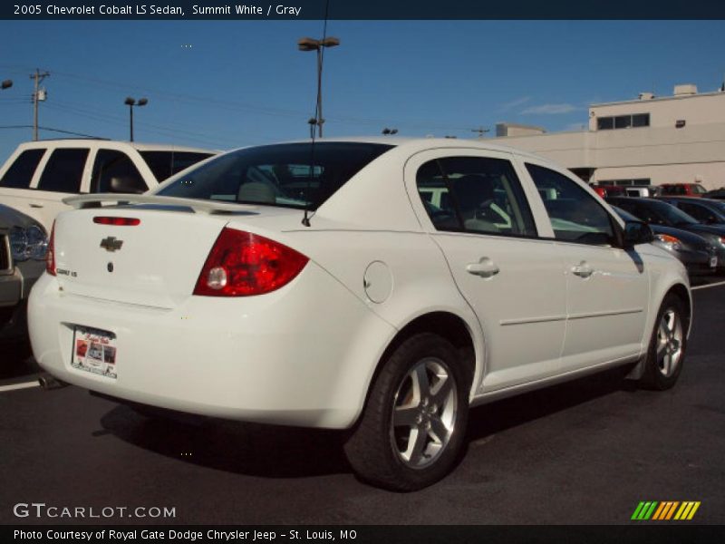 Summit White / Gray 2005 Chevrolet Cobalt LS Sedan