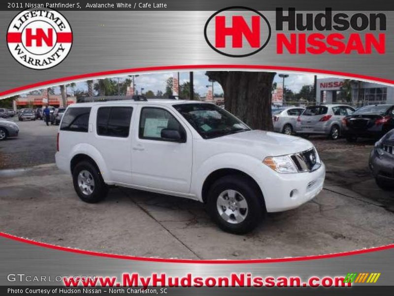 Avalanche White / Cafe Latte 2011 Nissan Pathfinder S
