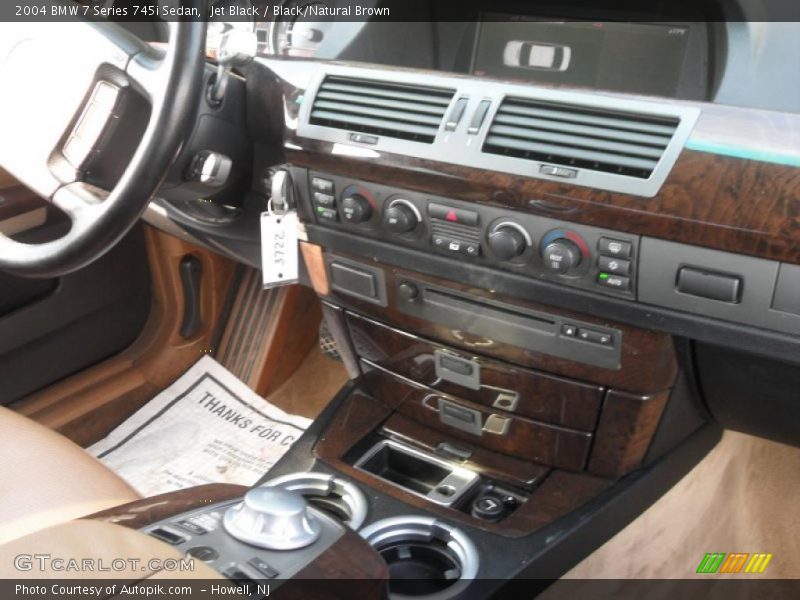 Jet Black / Black/Natural Brown 2004 BMW 7 Series 745i Sedan