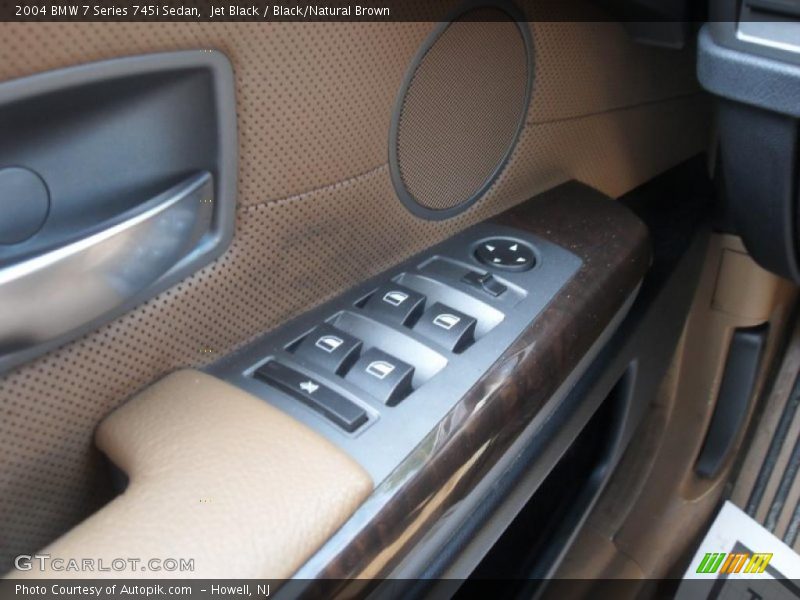 Jet Black / Black/Natural Brown 2004 BMW 7 Series 745i Sedan