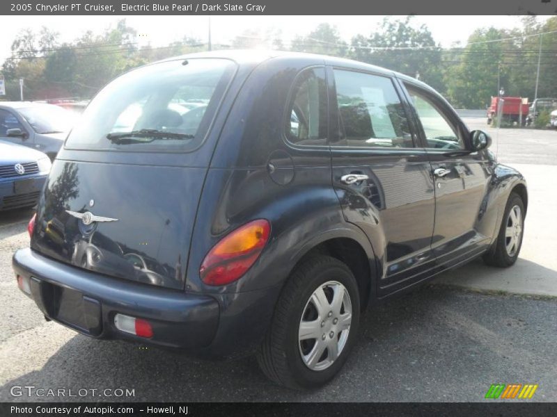 Electric Blue Pearl / Dark Slate Gray 2005 Chrysler PT Cruiser