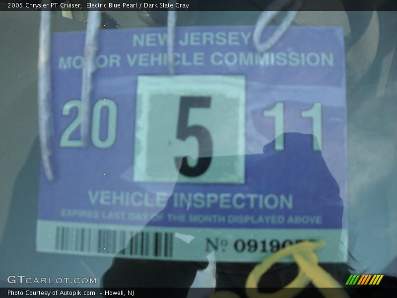Electric Blue Pearl / Dark Slate Gray 2005 Chrysler PT Cruiser