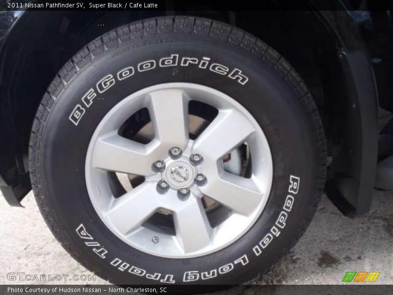 Super Black / Cafe Latte 2011 Nissan Pathfinder SV