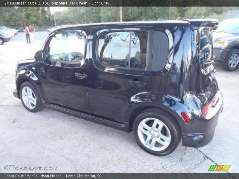 Sapphire Black Pearl / Light Gray 2010 Nissan Cube 1.8 SL