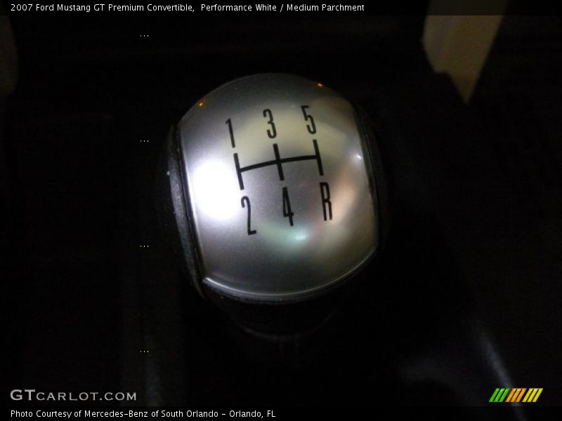 Performance White / Medium Parchment 2007 Ford Mustang GT Premium Convertible