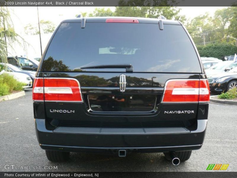 Black / Charcoal Black 2009 Lincoln Navigator 4x4