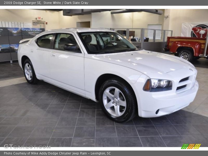 Stone White / Dark Slate Gray 2009 Dodge Charger SE