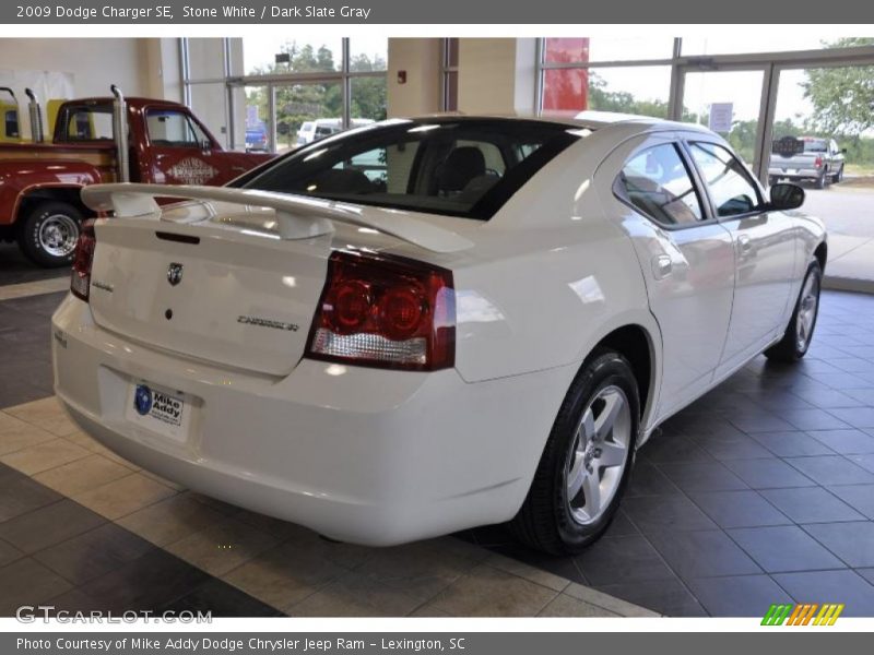 Stone White / Dark Slate Gray 2009 Dodge Charger SE