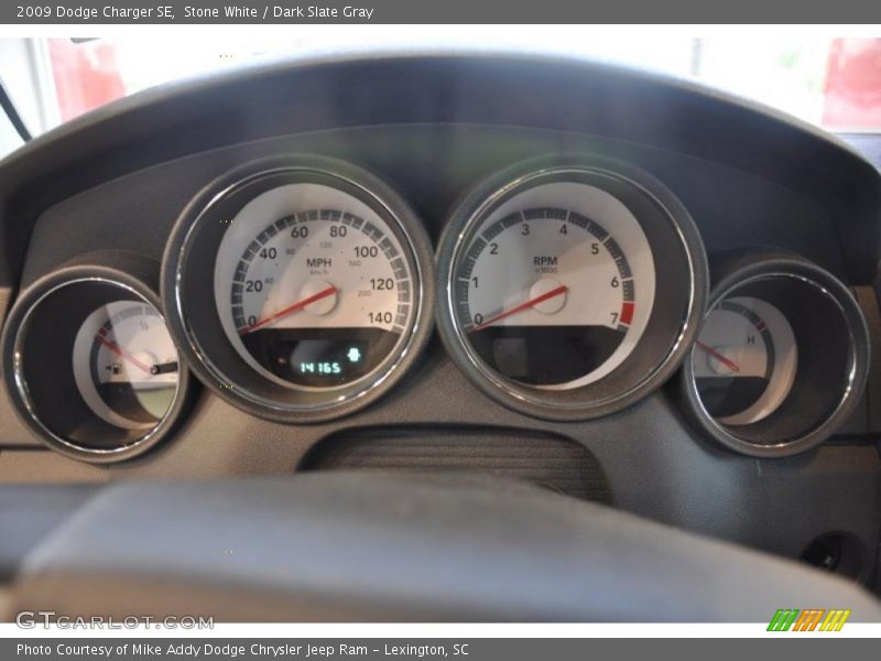 Stone White / Dark Slate Gray 2009 Dodge Charger SE