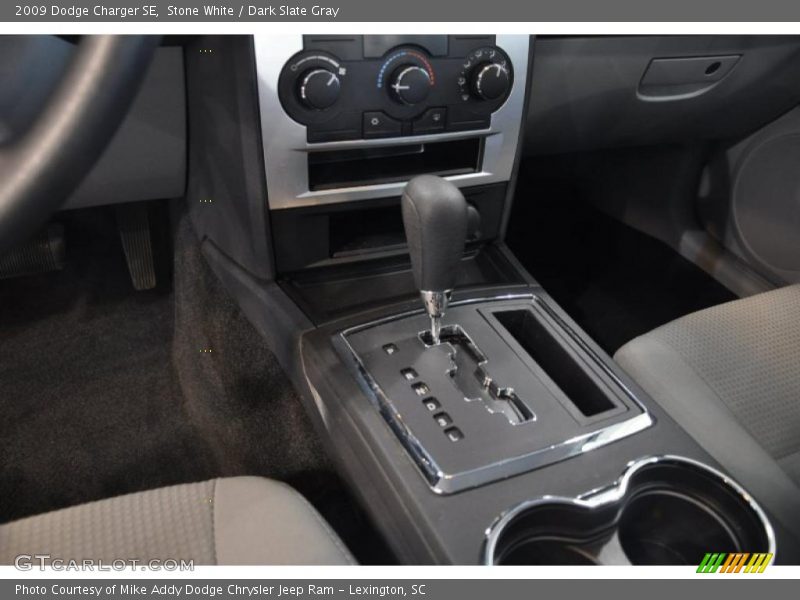 Stone White / Dark Slate Gray 2009 Dodge Charger SE