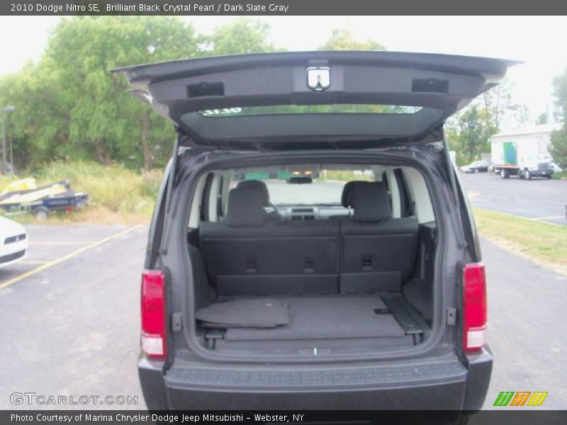 Brilliant Black Crystal Pearl / Dark Slate Gray 2010 Dodge Nitro SE