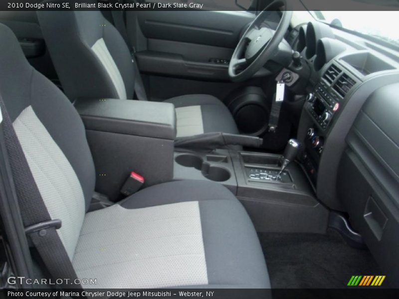 Brilliant Black Crystal Pearl / Dark Slate Gray 2010 Dodge Nitro SE