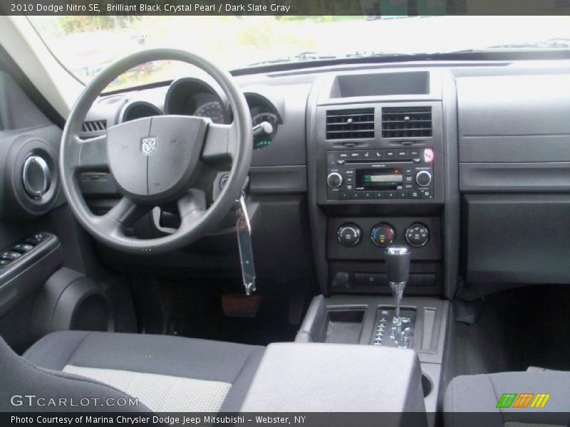 Brilliant Black Crystal Pearl / Dark Slate Gray 2010 Dodge Nitro SE