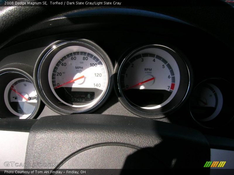 TorRed / Dark Slate Gray/Light Slate Gray 2008 Dodge Magnum SE
