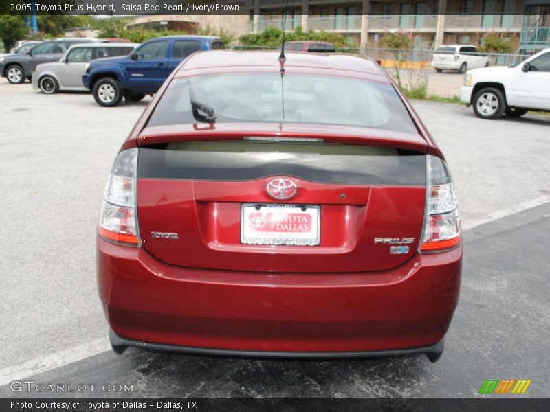 Salsa Red Pearl / Ivory/Brown 2005 Toyota Prius Hybrid