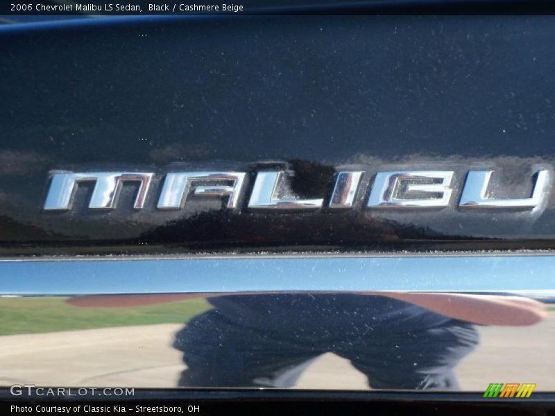 Black / Cashmere Beige 2006 Chevrolet Malibu LS Sedan