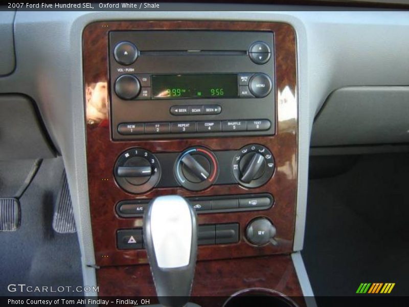 Oxford White / Shale 2007 Ford Five Hundred SEL