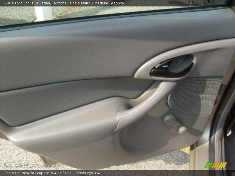 Arizona Beige Metallic / Medium Graphite 2004 Ford Focus LX Sedan