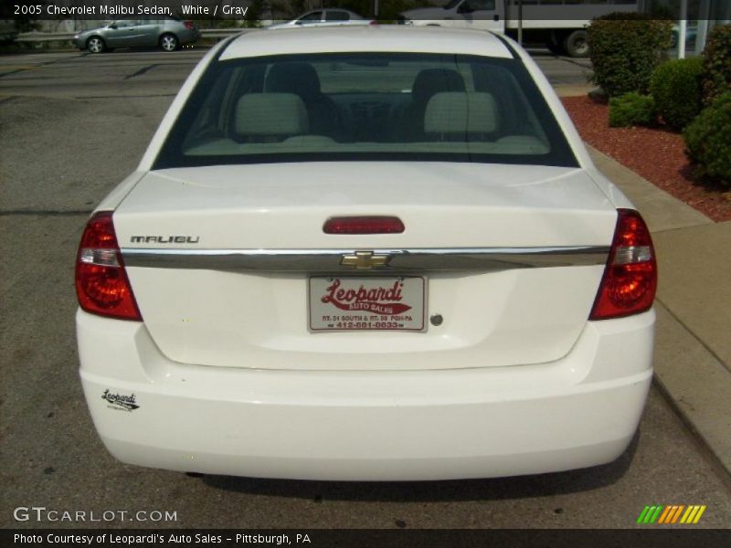 White / Gray 2005 Chevrolet Malibu Sedan