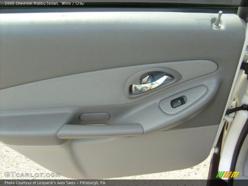 White / Gray 2005 Chevrolet Malibu Sedan