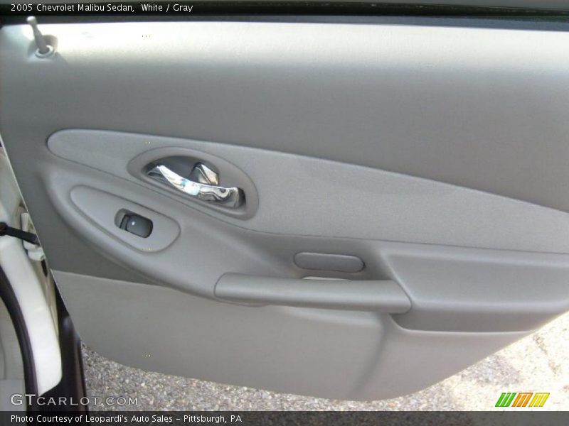 White / Gray 2005 Chevrolet Malibu Sedan