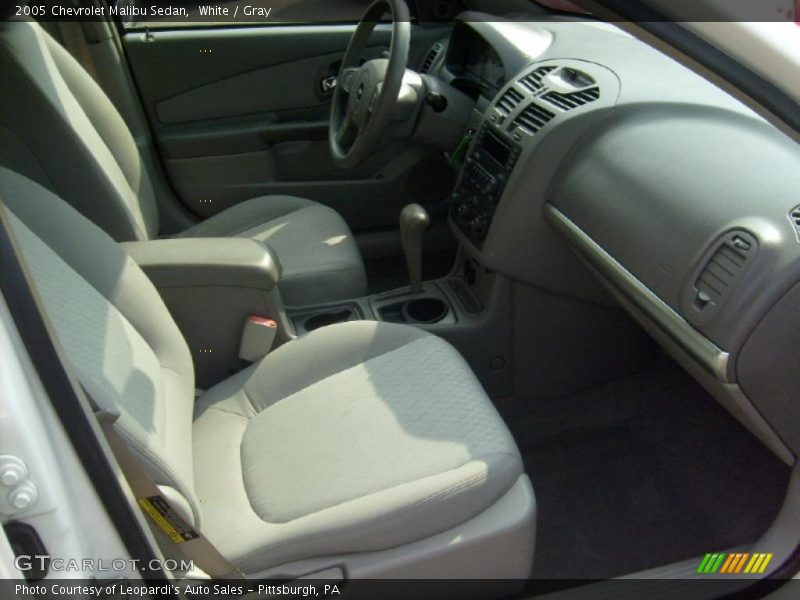 White / Gray 2005 Chevrolet Malibu Sedan