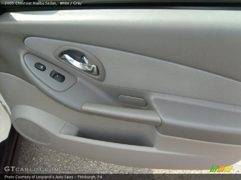 White / Gray 2005 Chevrolet Malibu Sedan