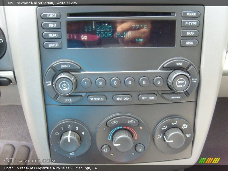 White / Gray 2005 Chevrolet Malibu Sedan