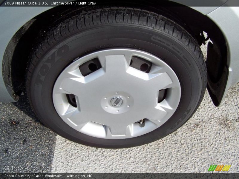 Chrome Silver / Light Gray 2009 Nissan Cube 1.8 S