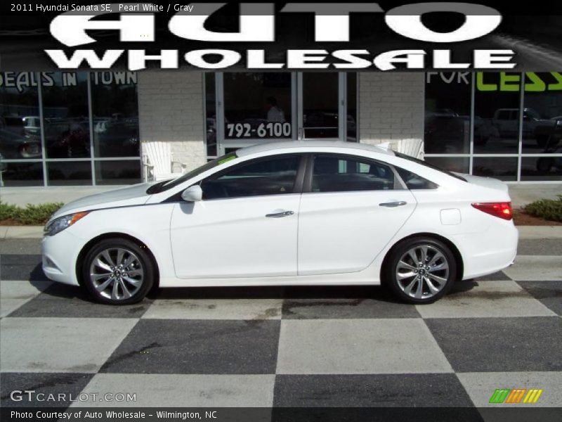 Pearl White / Gray 2011 Hyundai Sonata SE
