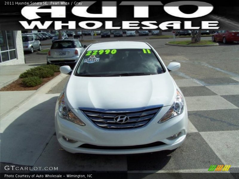 Pearl White / Gray 2011 Hyundai Sonata SE