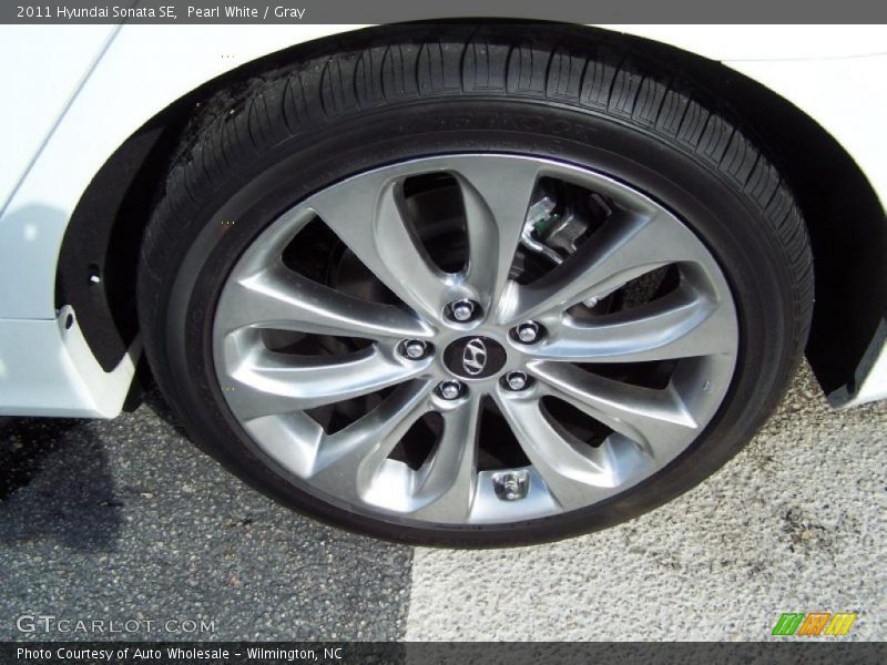 Pearl White / Gray 2011 Hyundai Sonata SE