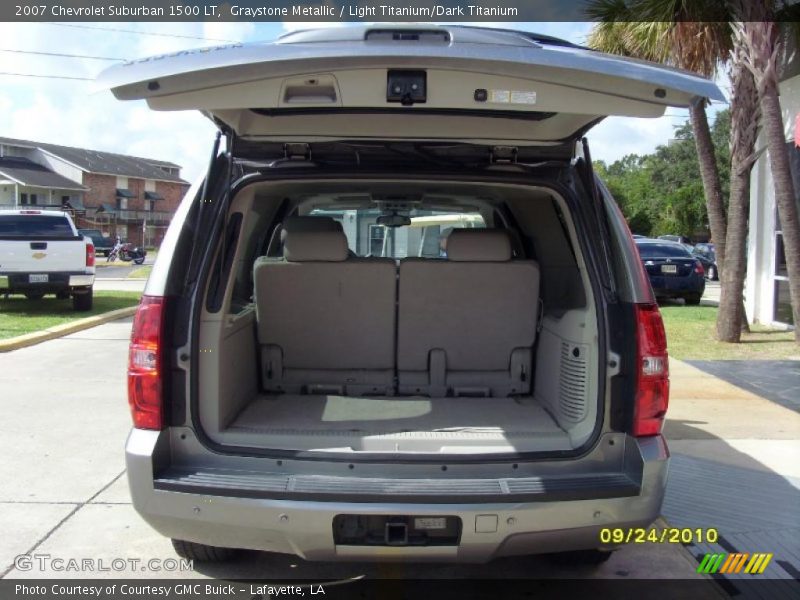 Graystone Metallic / Light Titanium/Dark Titanium 2007 Chevrolet Suburban 1500 LT