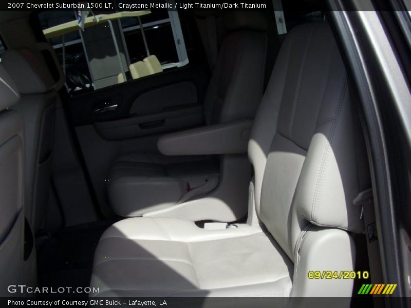 Graystone Metallic / Light Titanium/Dark Titanium 2007 Chevrolet Suburban 1500 LT