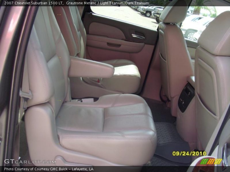 Graystone Metallic / Light Titanium/Dark Titanium 2007 Chevrolet Suburban 1500 LT